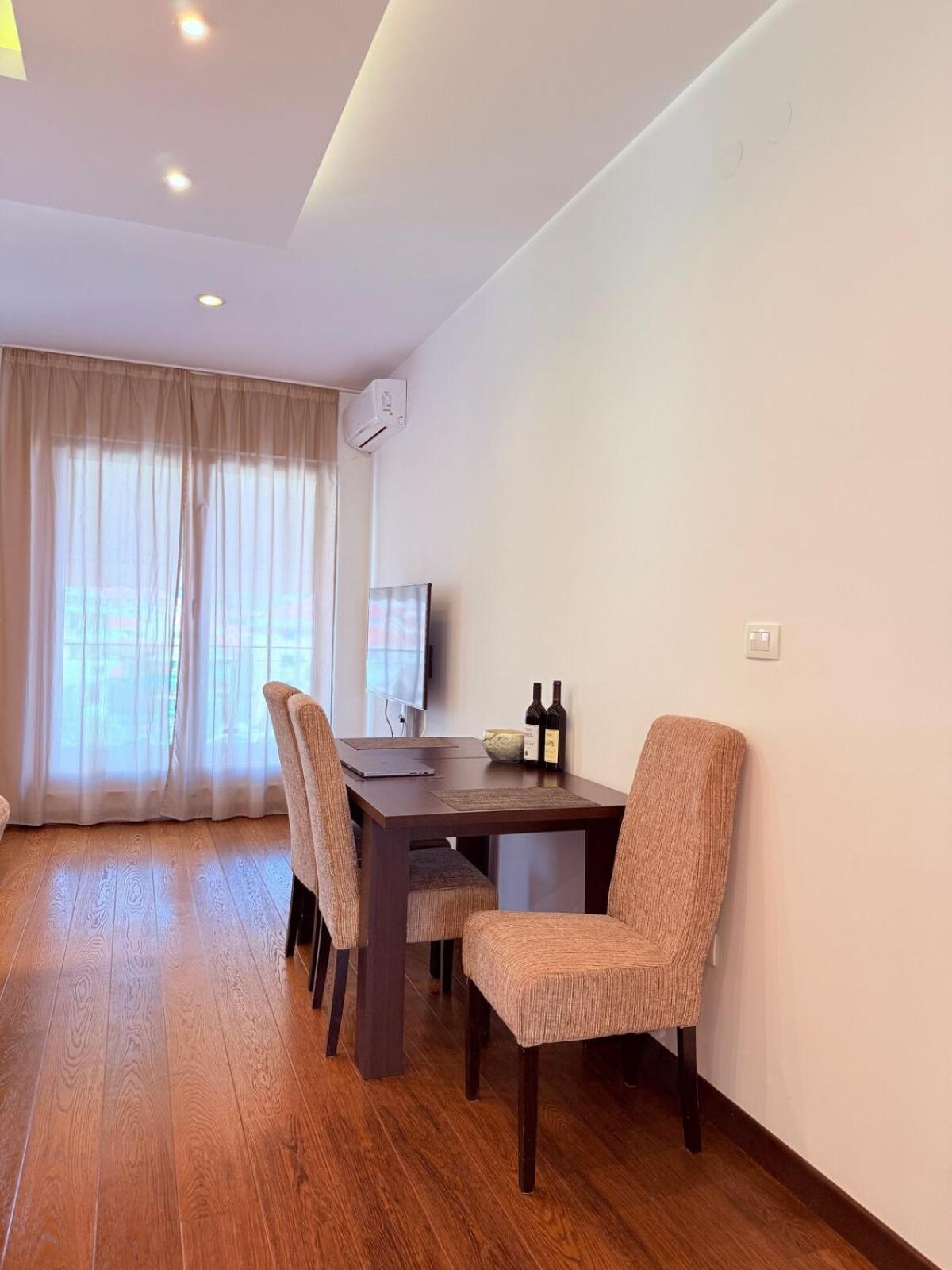 In The Lusitanos Apartment Budva